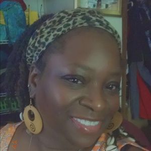 Meet your Posher, Sebrena